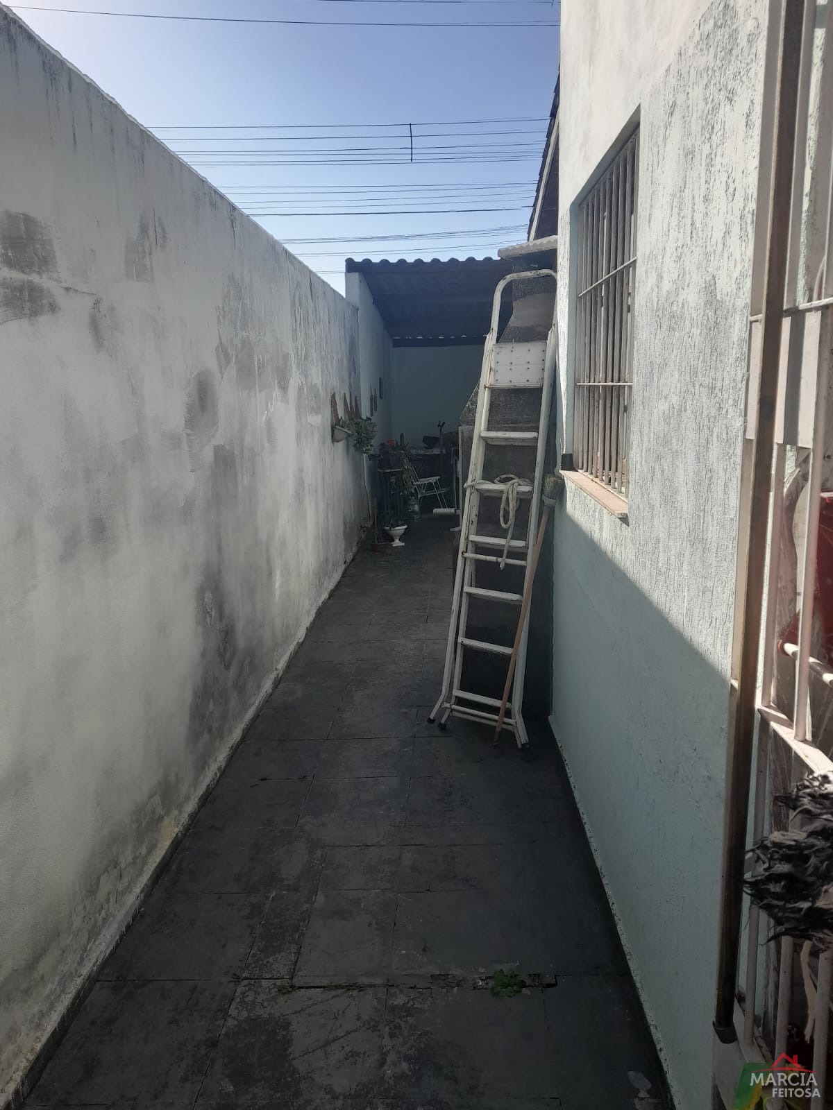 Casa à venda com 2 quartos, 200m² - Foto 3