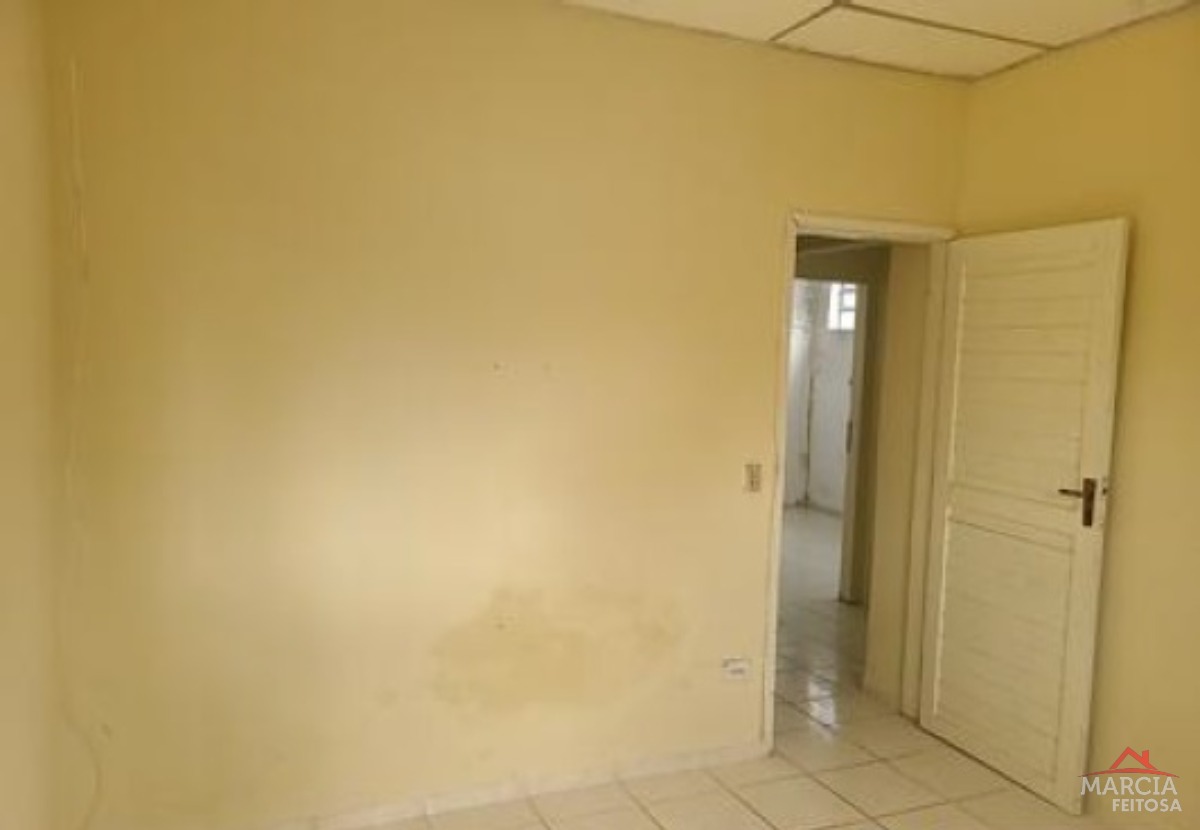 Casa à venda com 4 quartos, 150m² - Foto 14