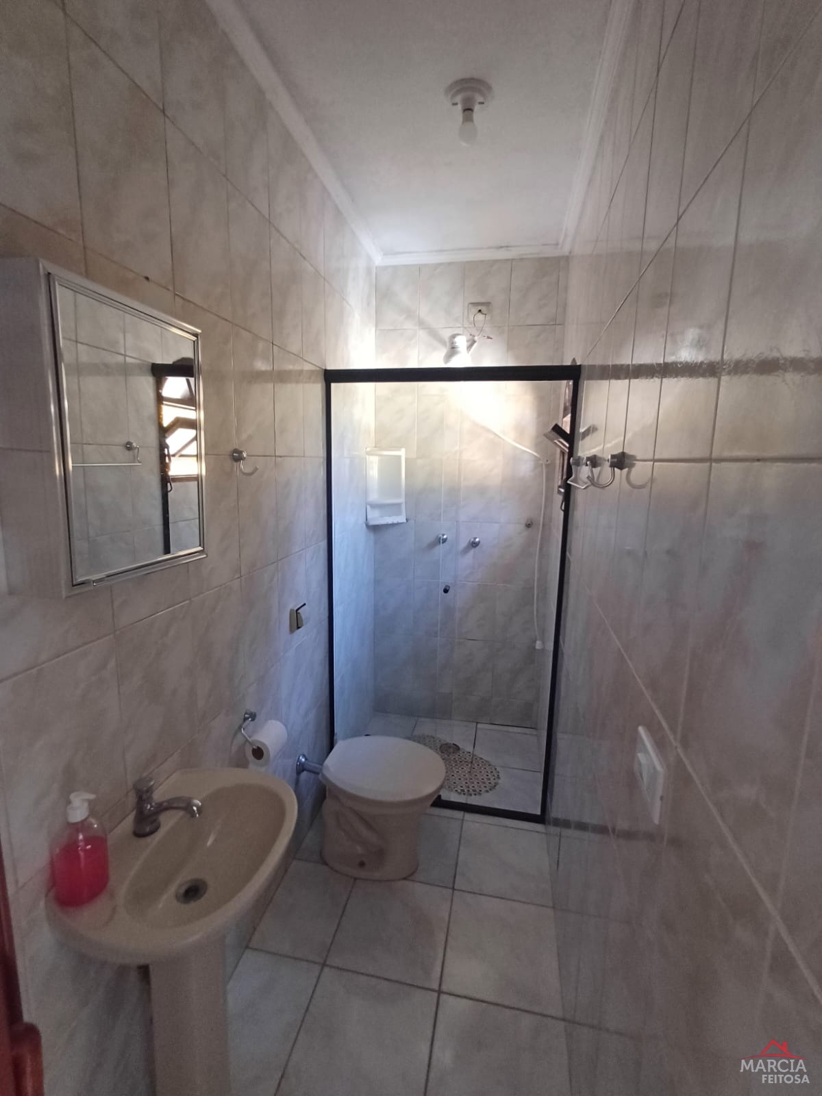 Casa à venda com 3 quartos, 200m² - Foto 15