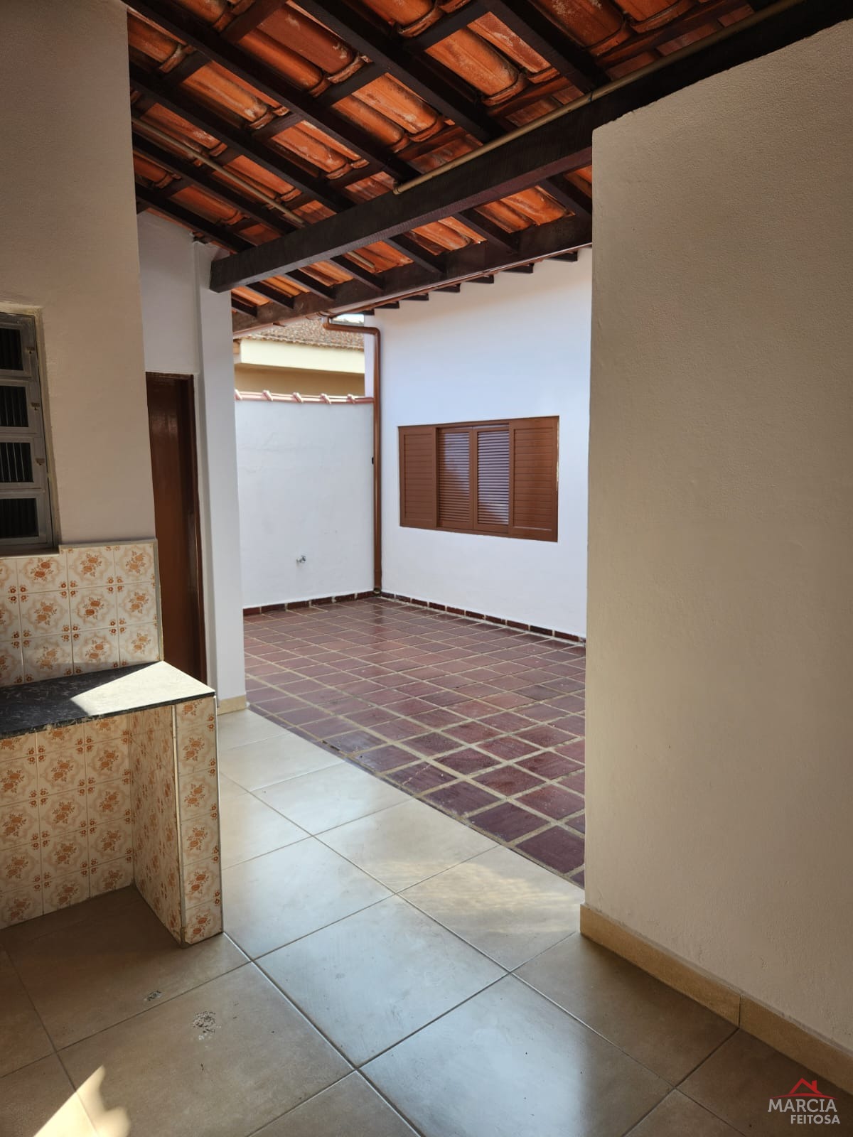 Casa à venda com 3 quartos, 250m² - Foto 4