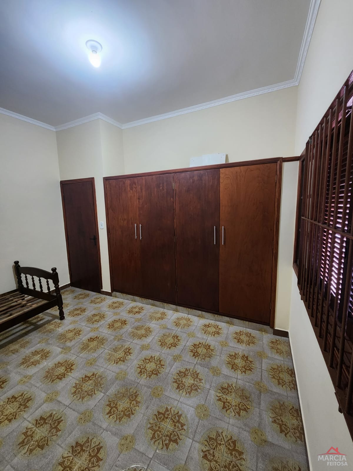 Casa à venda com 3 quartos, 250m² - Foto 12